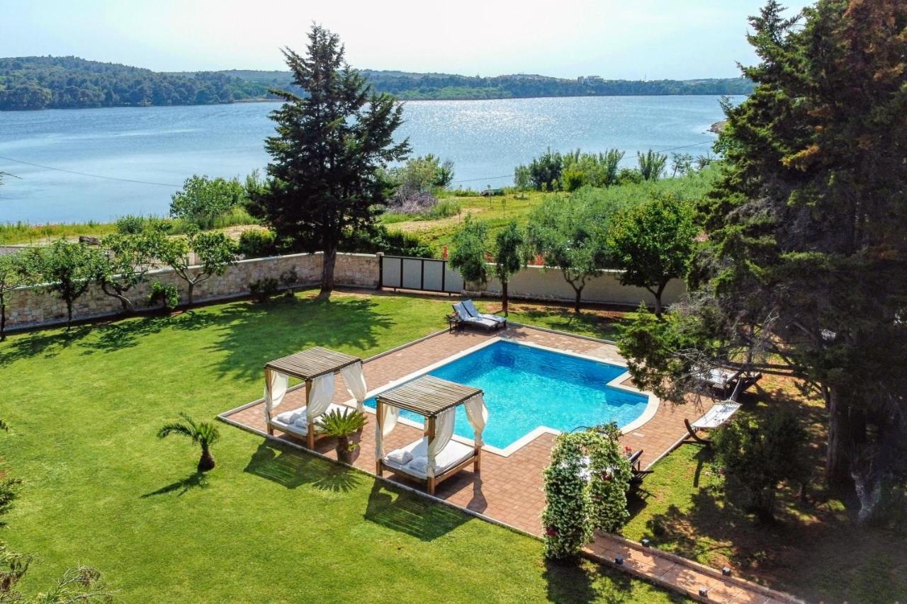 Holiday Home Giardino Marino Pomer Exteriér fotografie