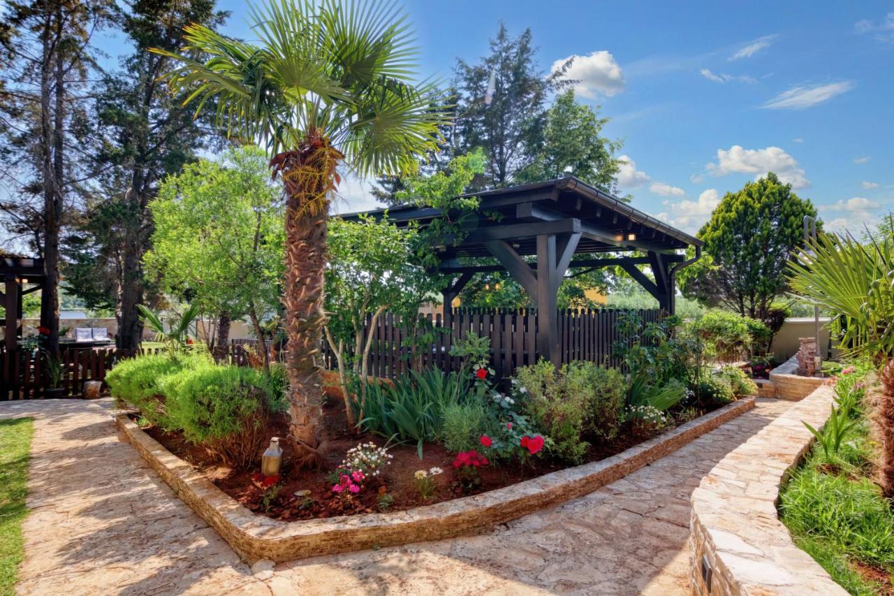 Holiday Home Giardino Marino Pomer Exteriér fotografie