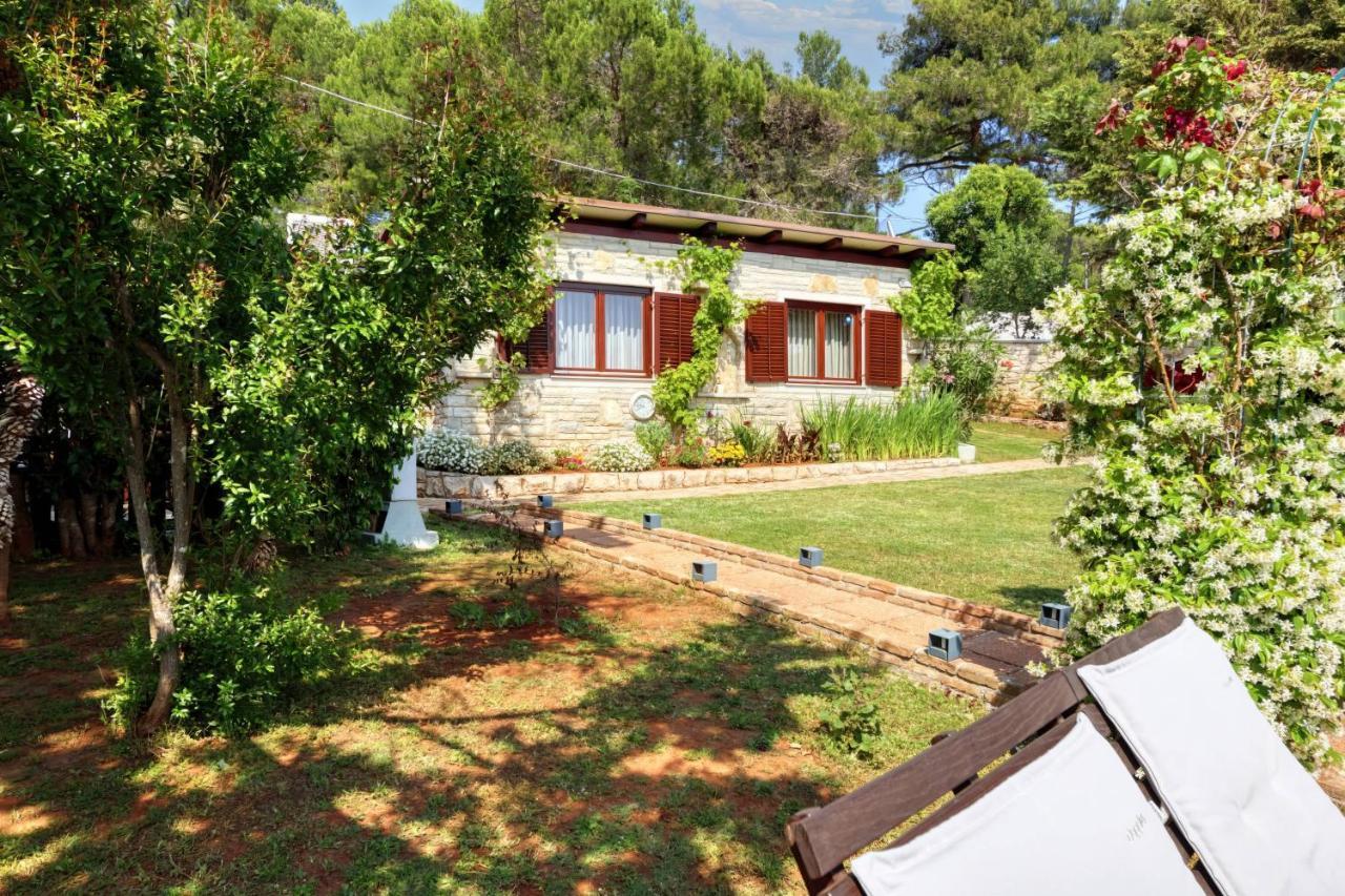 Holiday Home Giardino Marino Pomer Exteriér fotografie